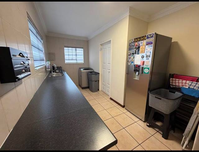 3 BEDROOM HOUSE FOR SALE IN ELDORAIGNE